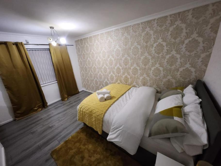 Airbnb Palace Apartment